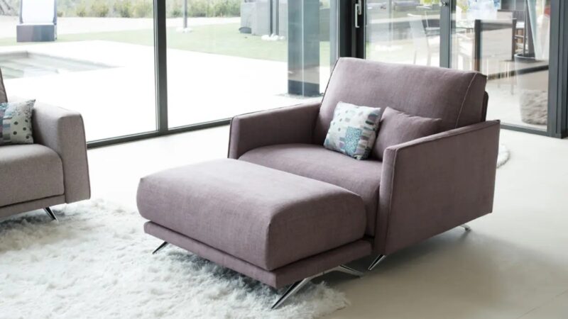 Boston armchair fama 2017 02