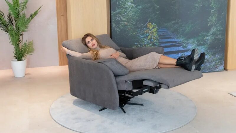 Adan comfortable armchair for back pain