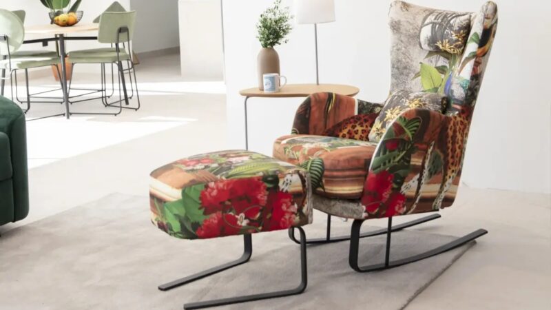 Kylian swivel armchair with print