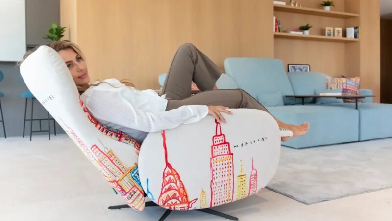 Mondrian relax armchair design patterned by Mariscal