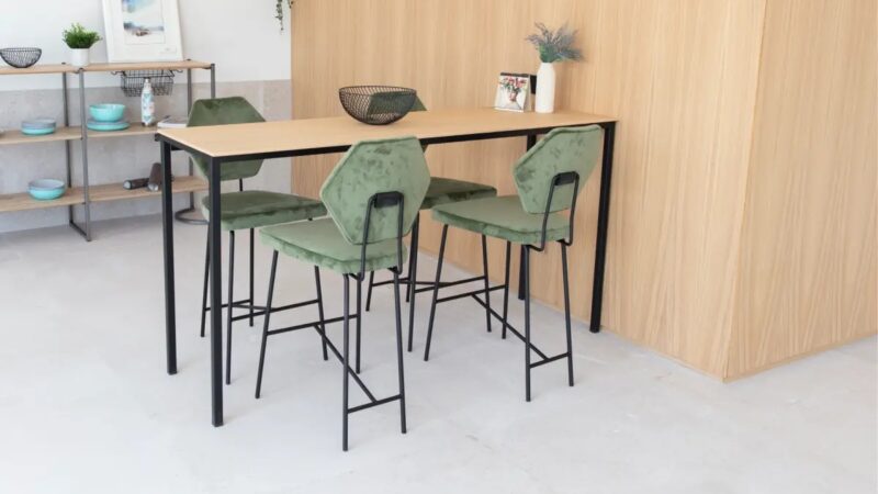 Planet Chair Fly Fama octubre23 05