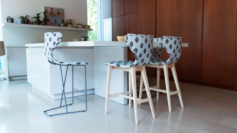 Helga taburete Fama 2020 01