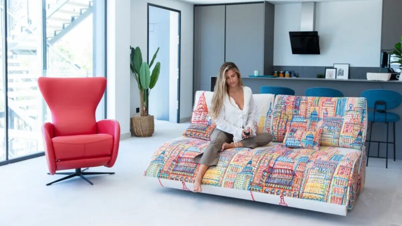 Indy sofa bed with Mariscal pattern