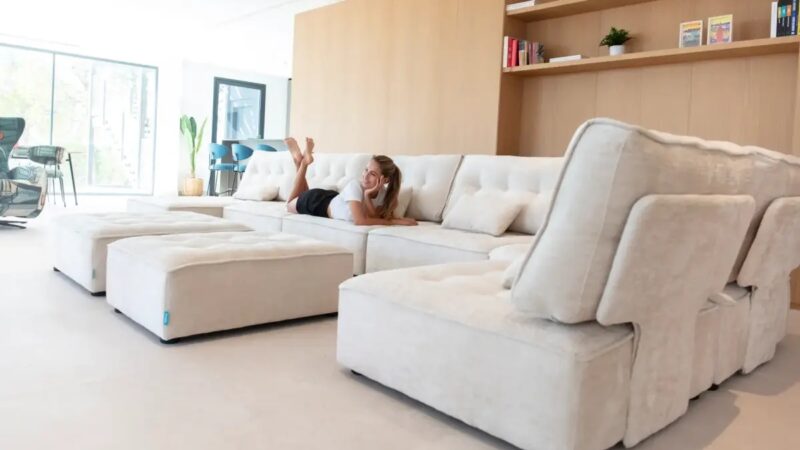 Arianne Love modular low sofa in beige color