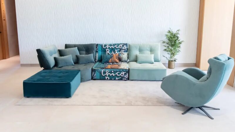 Arianne Love modular low sofa in blue and Mariscal pattern