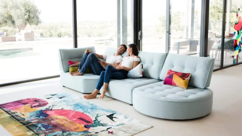 Arianne Love sofa Fama 2019 13