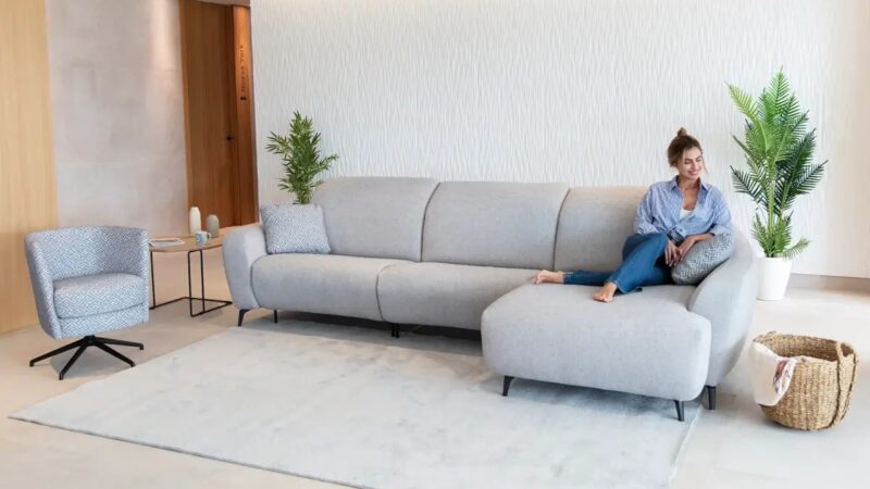 Sofá relax con chaisse longue gris