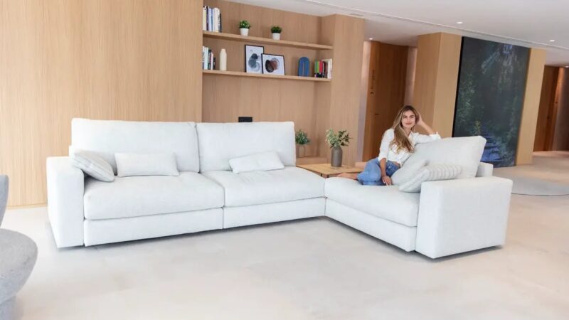 Sofá modular gris claro