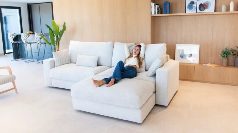 Sofá modular gris claro