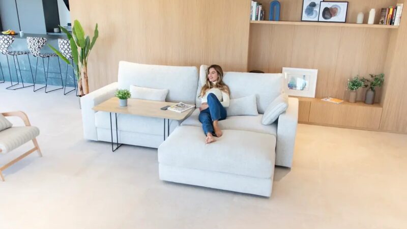 Sofá modular gris claro