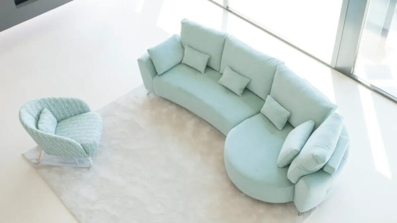 Valentina sofa Fama 2019 03